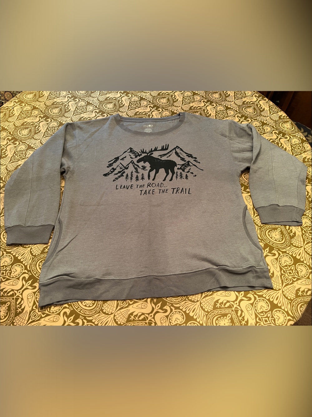 NATURAL LIFE Brown/Grey Crewneck 3/4 Sleeve Sweatshirt - Moose & Mountain Design